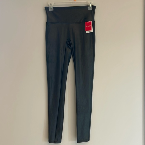 NWT Spanx Faux Leather Leggings Black Medium - Picture 8 of 15